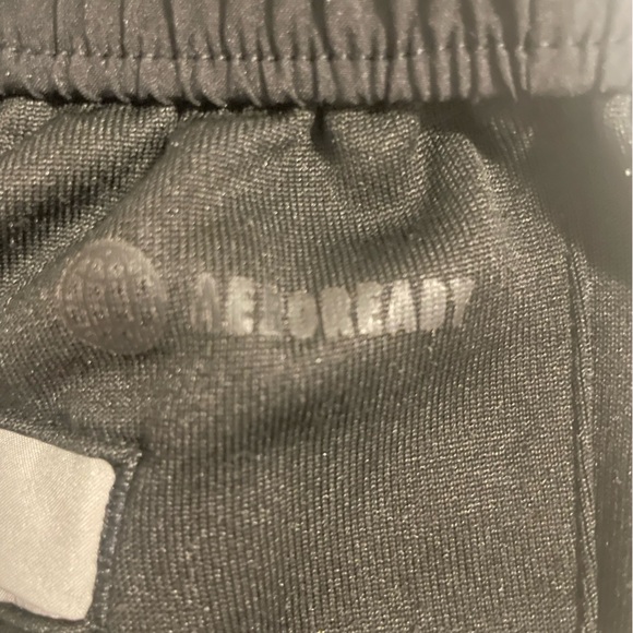 Adidas Men’s Thermal Black Sweatpants - Picture 4 of 4